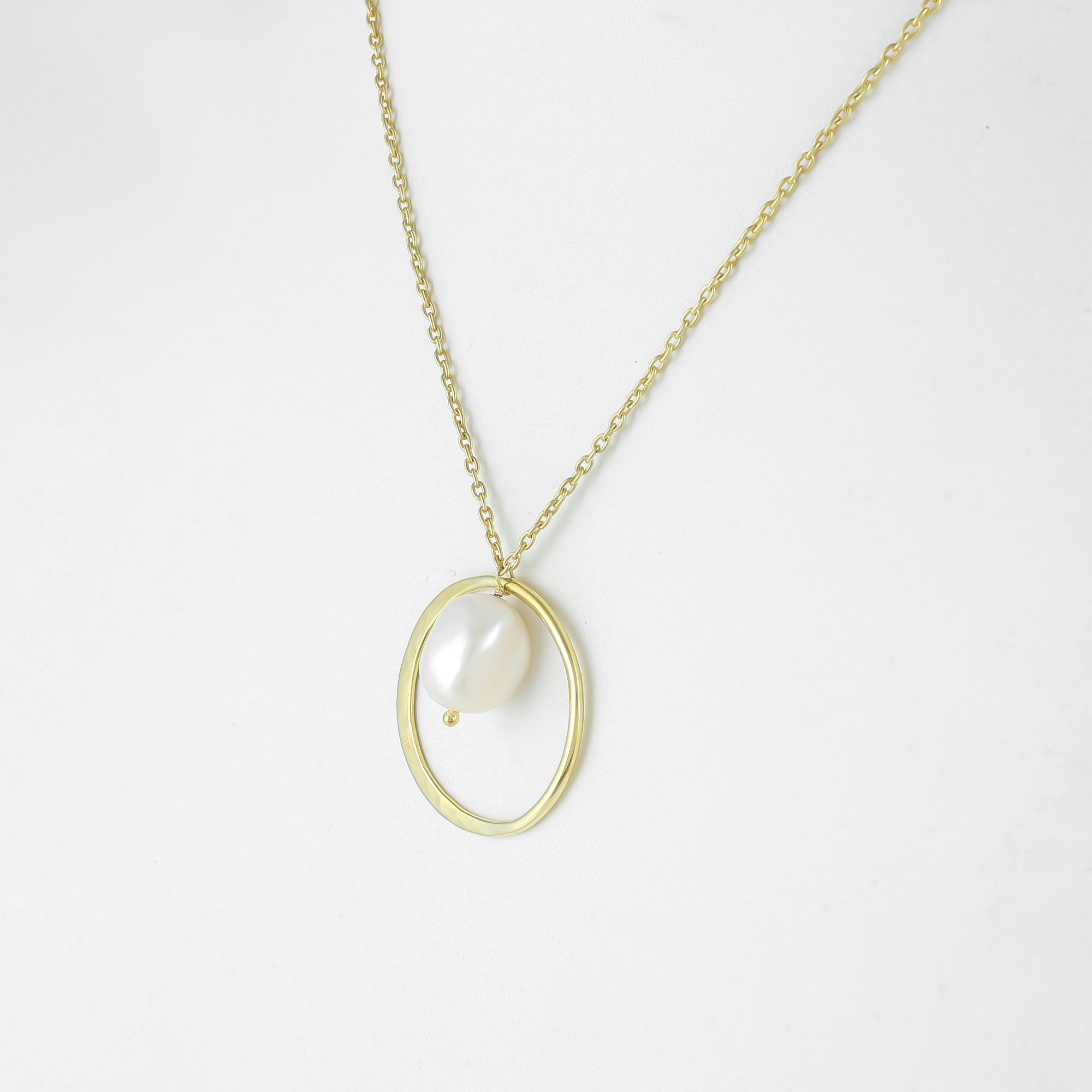 Margot Necklace | Pearl | Gold – Plated